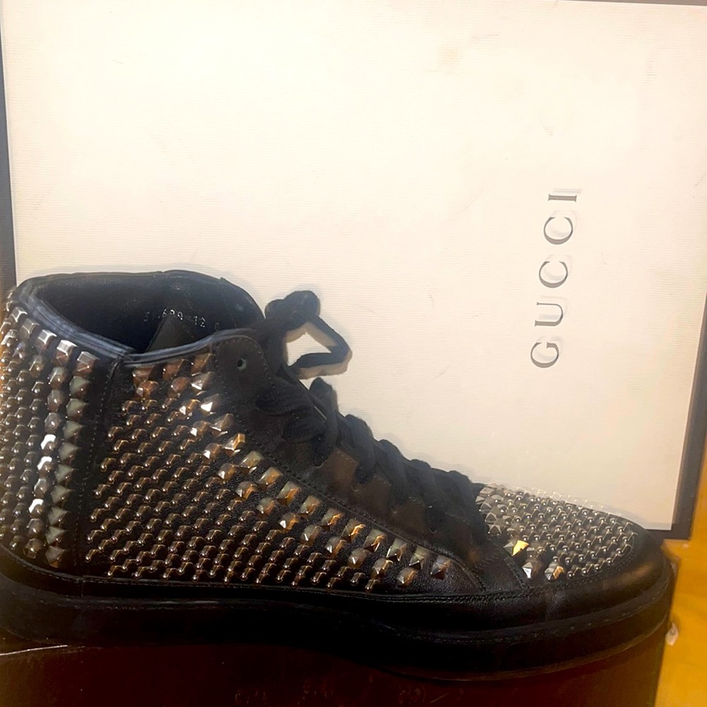 NewMen Gucci size 12